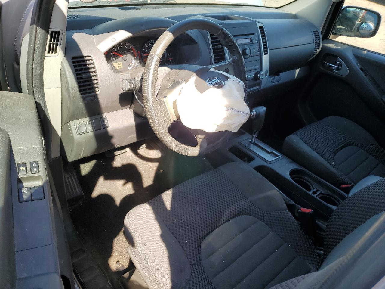 2012 Nissan Navara (Frontier) - Image 8