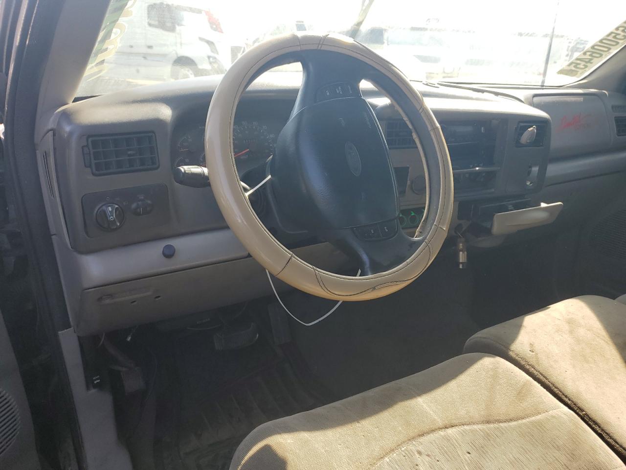 2000 Ford F350 - Image 8