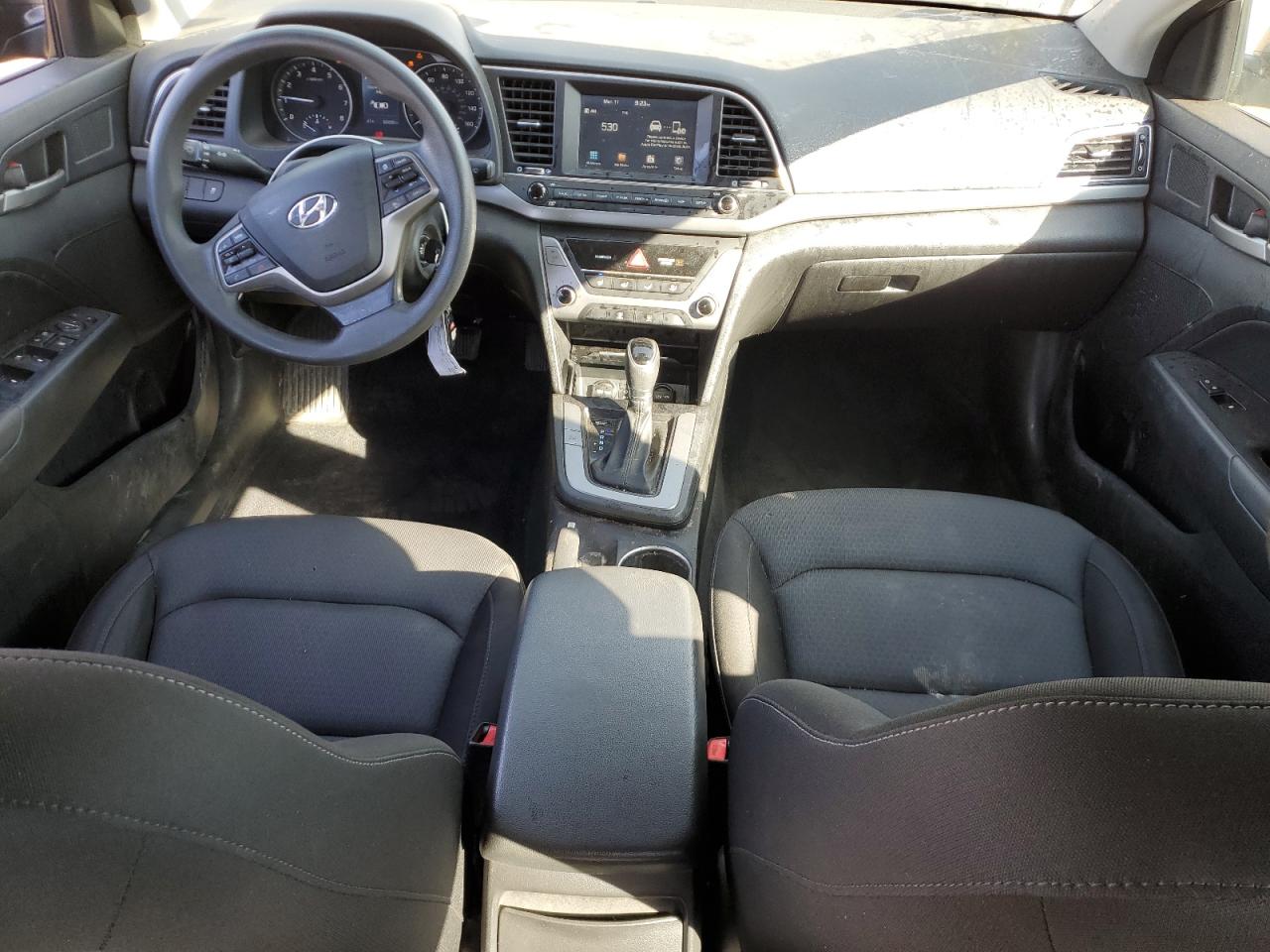 2018 Hyundai Elantra - Image 8