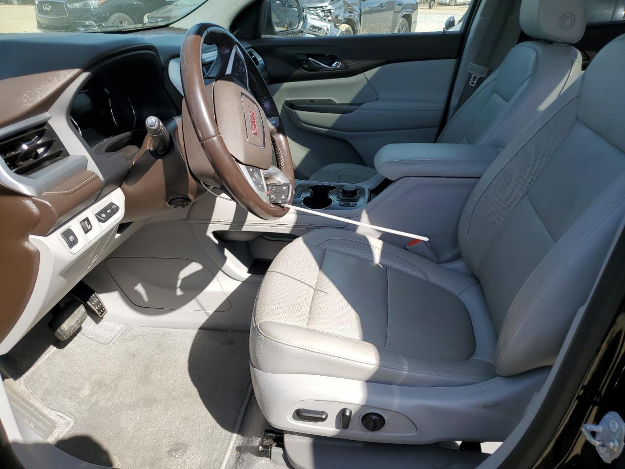 2020 GMC Acadia - Image 7
