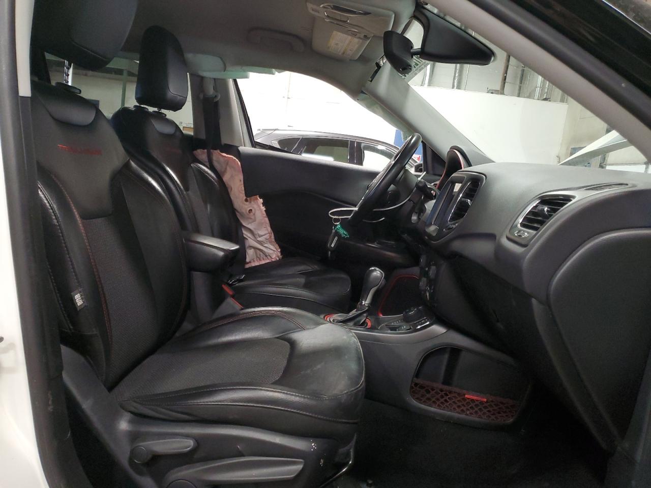2019 Jeep Compass - Image 7