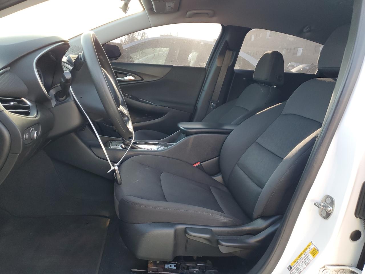 2017 Chevrolet Malibu - Image 7