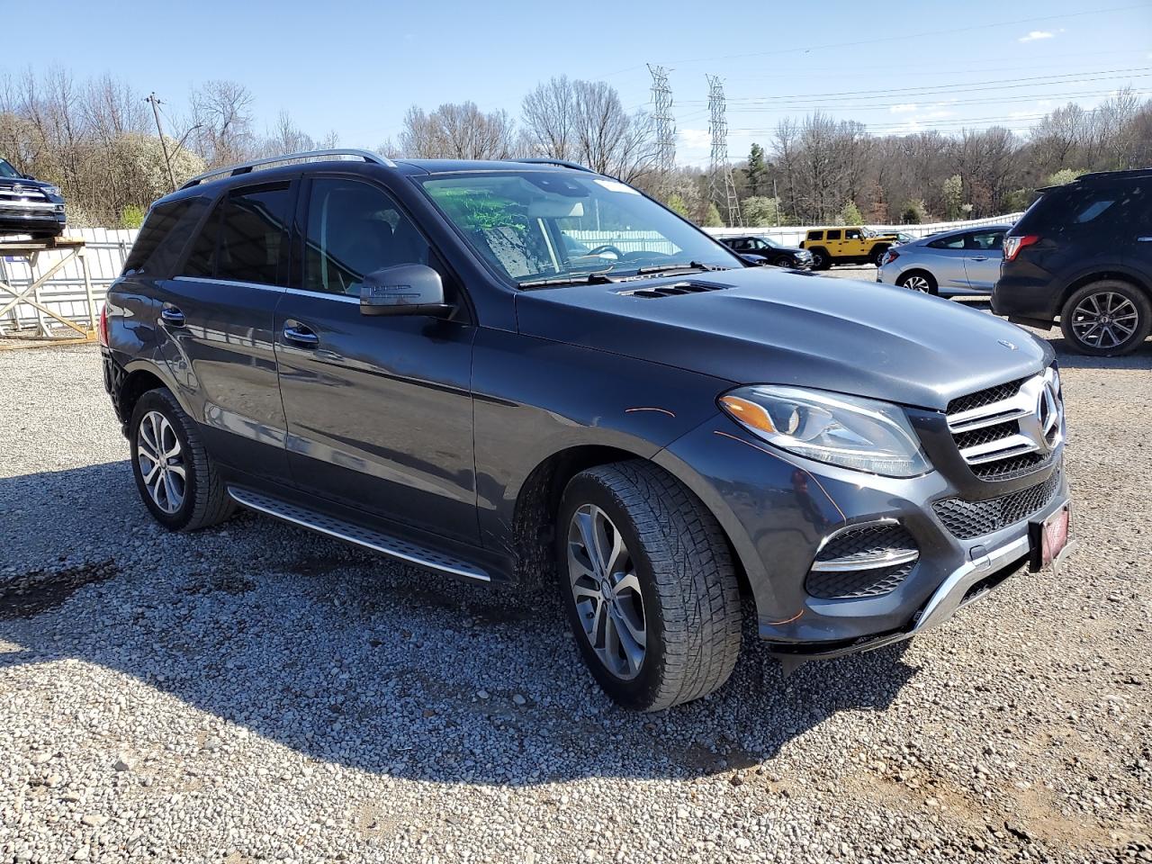 2016 Mercedes-Benz GLE - Image 4