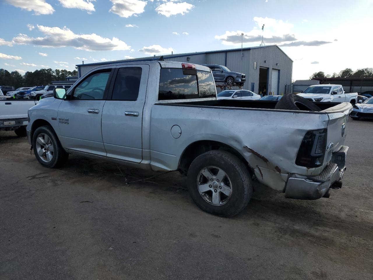 2014 RAM 1500 - Image 2