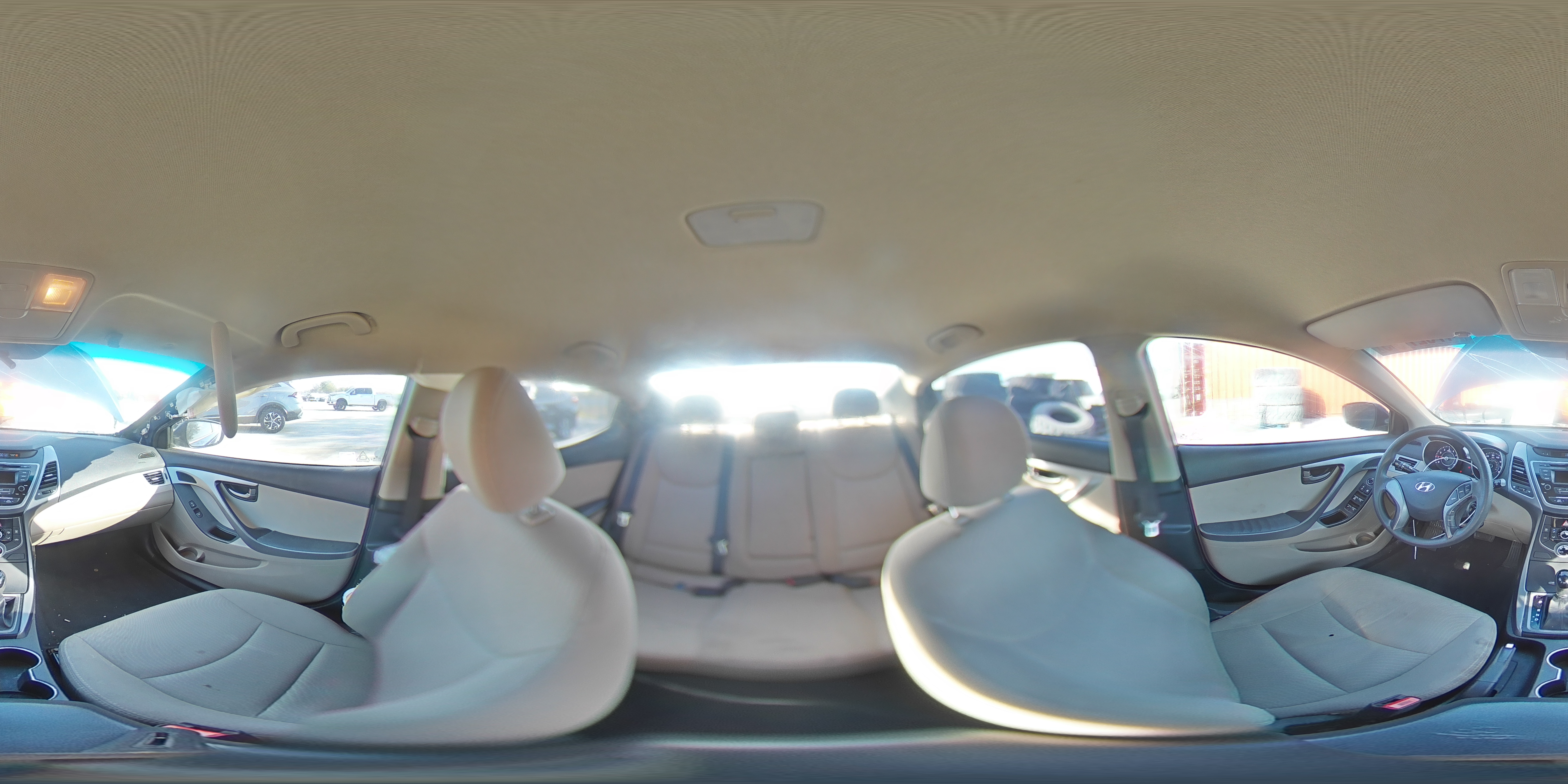 2016 Hyundai Elantra - Image 12