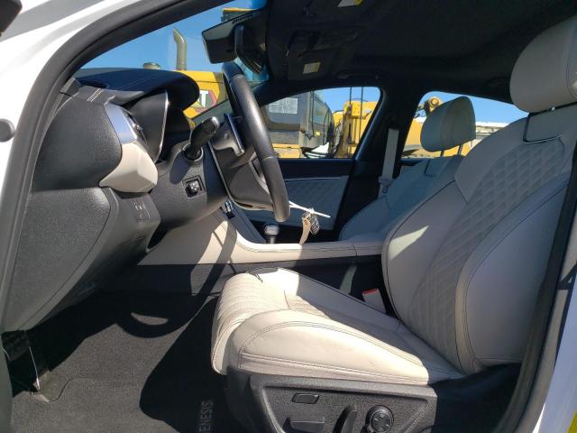  GENESIS G70 BASE 2023 Белый