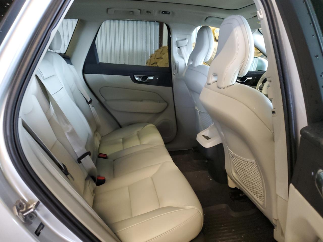 2019 Volvo XC60 - Image 11
