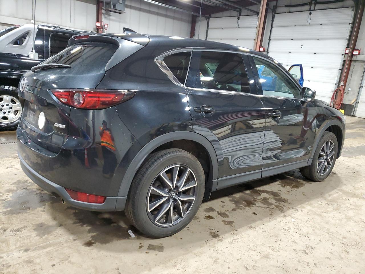 2017 Mazda CX-5 - Image 3
