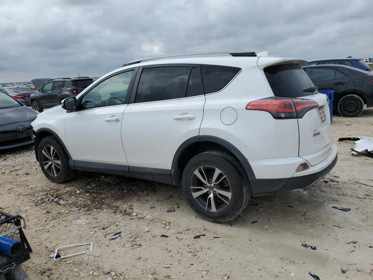 2T3WFREV3HW333298 TOYOTA RAV4 2017