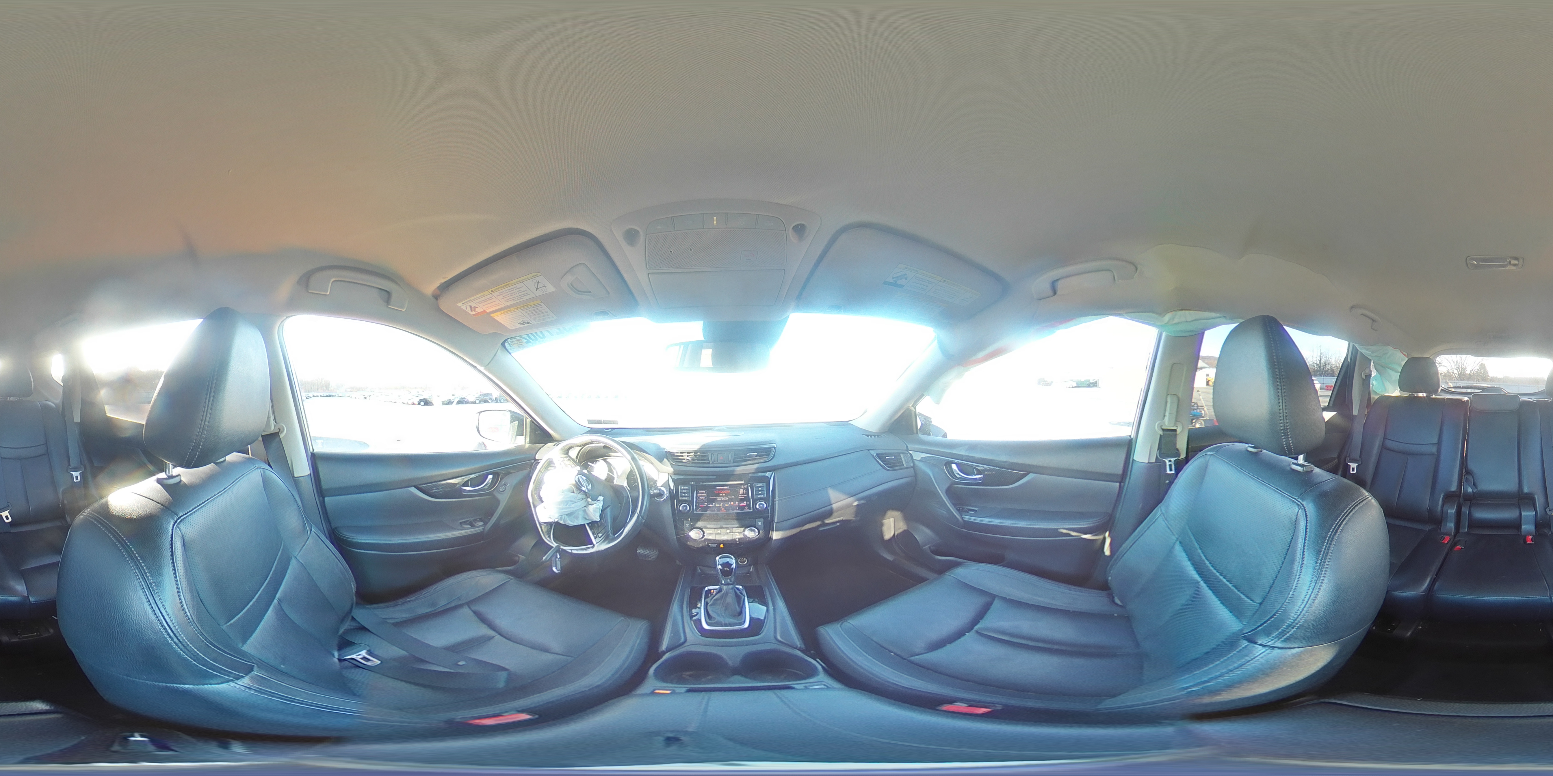 2018 Nissan Rogue - Image 13