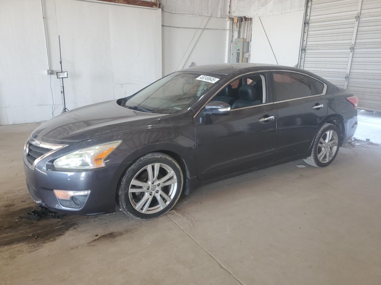 2013 Nissan Altima - Image 1