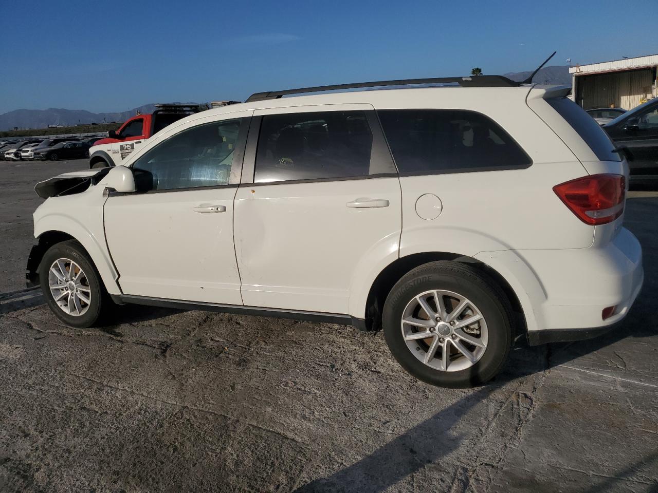 2015 Dodge Journey - Image 2