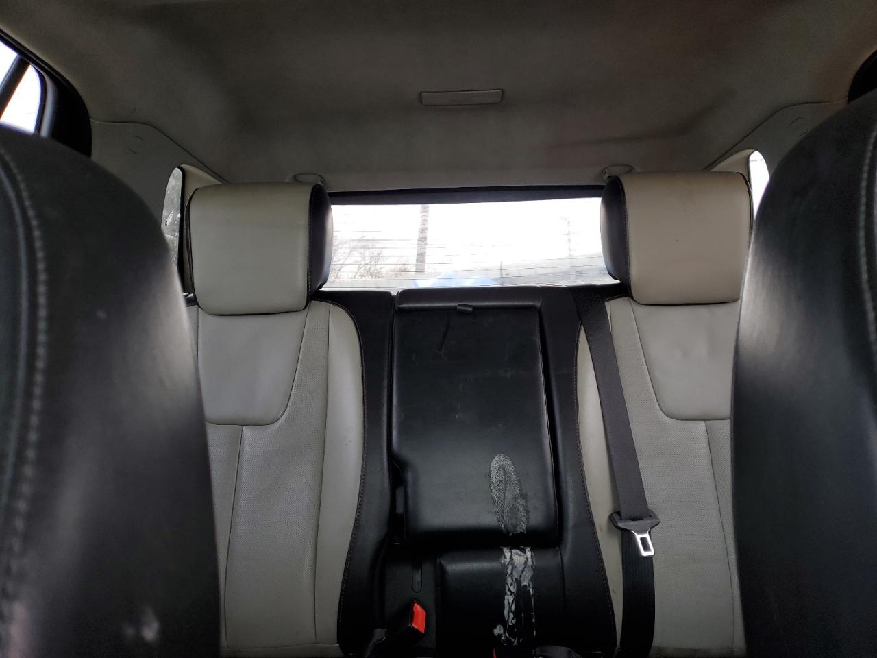 2011 GMC Terrain - Image 10