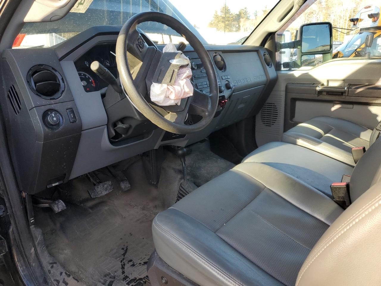 2012 Ford F350 - Image 8