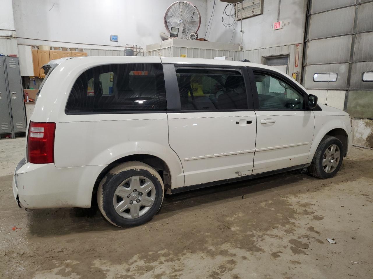 2009 Dodge Caravan - Image 3