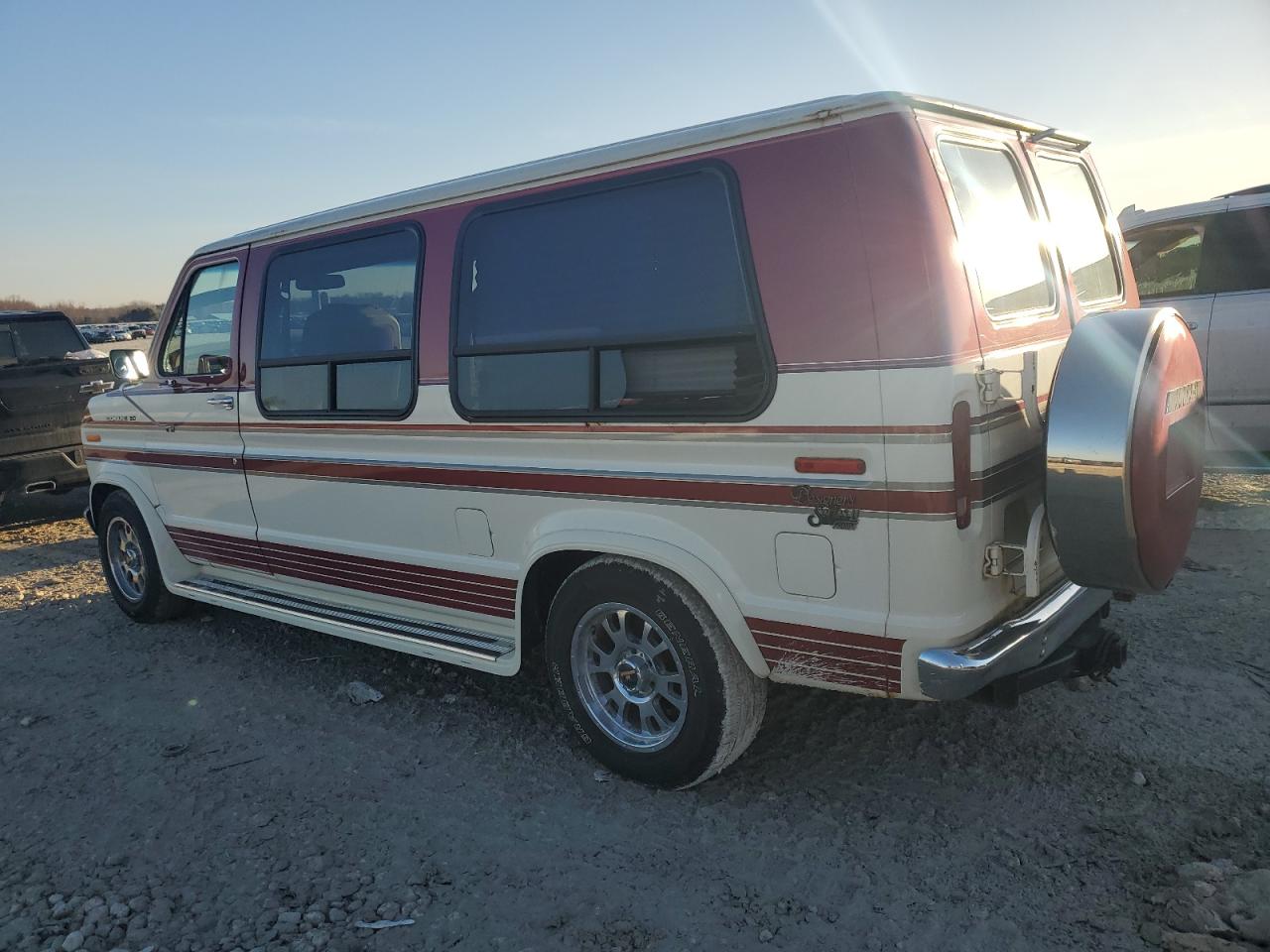 1986 Ford Econoline - Image 2