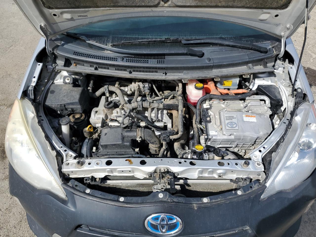2014 Toyota Prius - Image 11