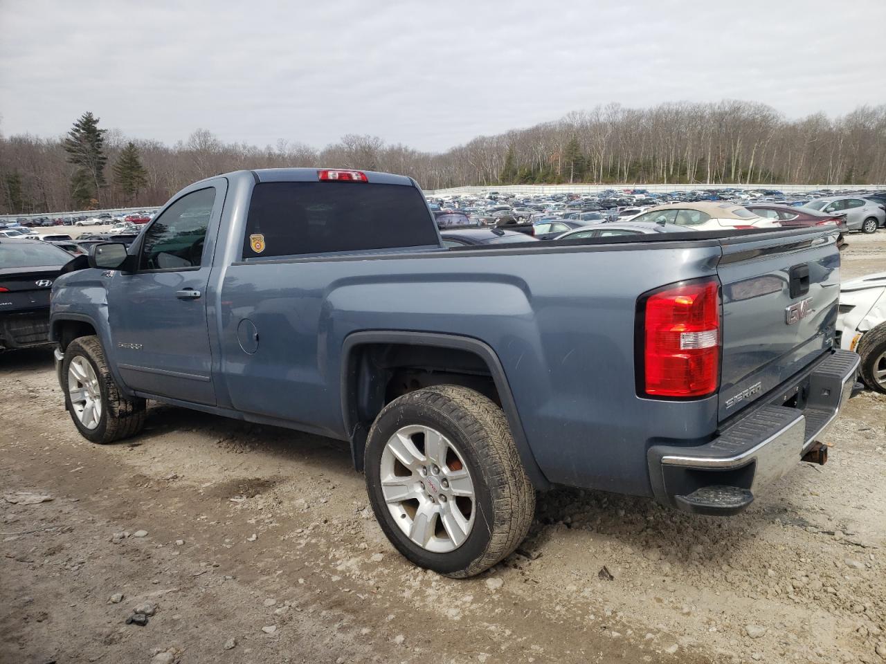 2015 GMC Sierra - Image 2