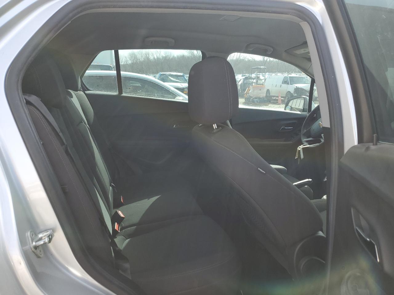 KL7CJKSB5HB051429 CHEVROLET TRAX 2017