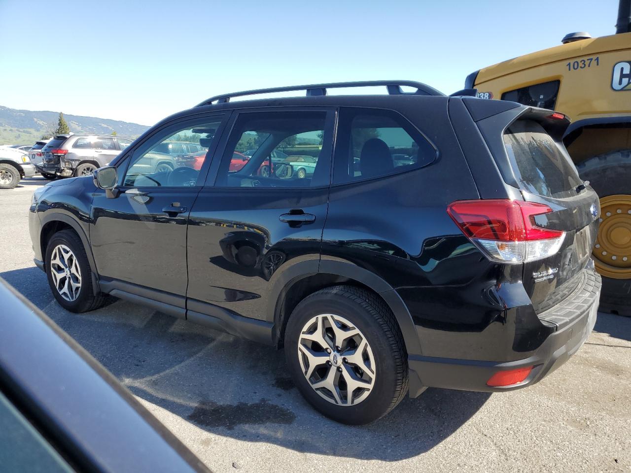 2023 Subaru Forester - Image 2
