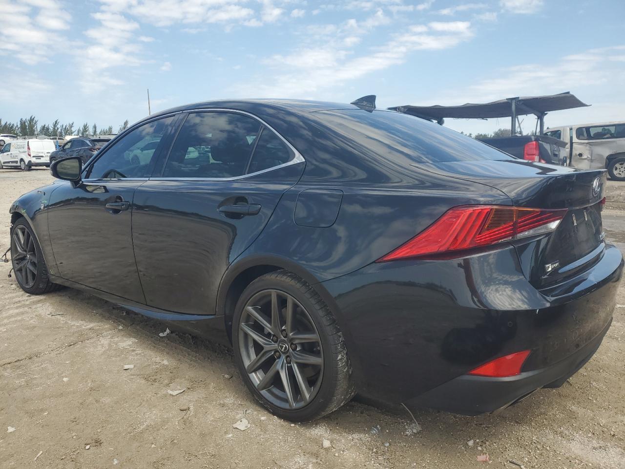2019 Lexus IS - Image 2