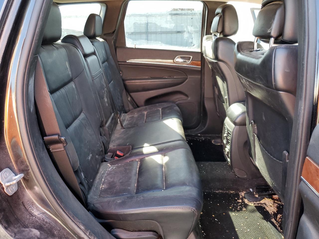 2012 Jeep Grand Cherokee - Image 12