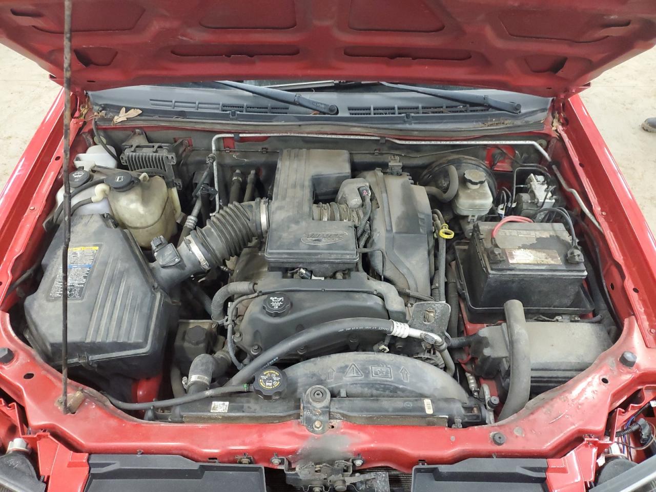 2005 Chevrolet Colorado - Image 11