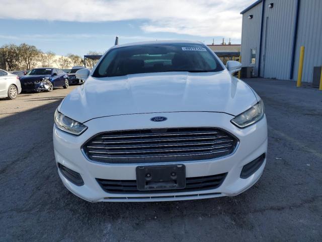  FORD FUSION 2013 Белы