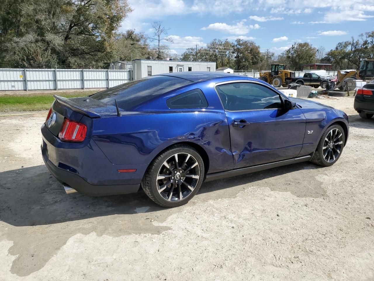 2011 Ford Mustang - Image 3