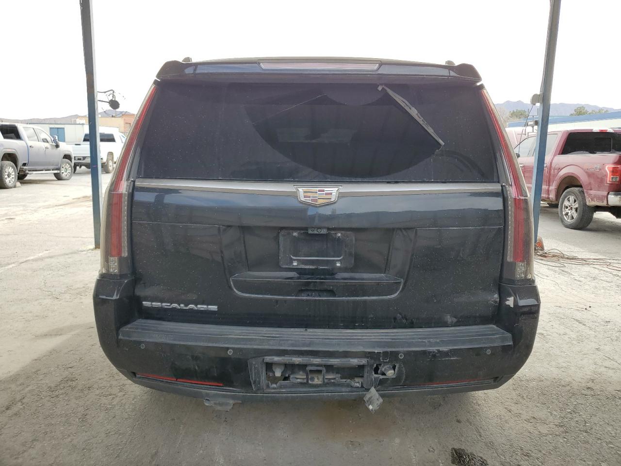 2019 Cadillac Escalade - Image 6