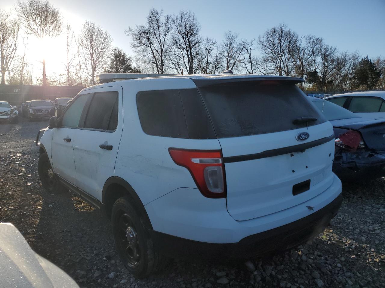 2015 Ford Explorer - Image 2