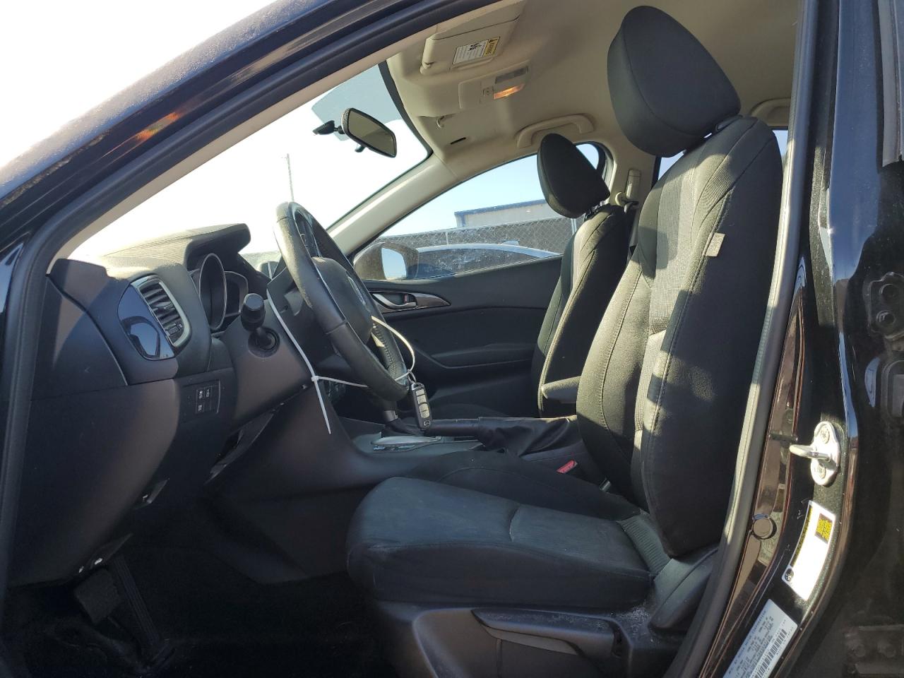2014 Mazda 3 - Image 7