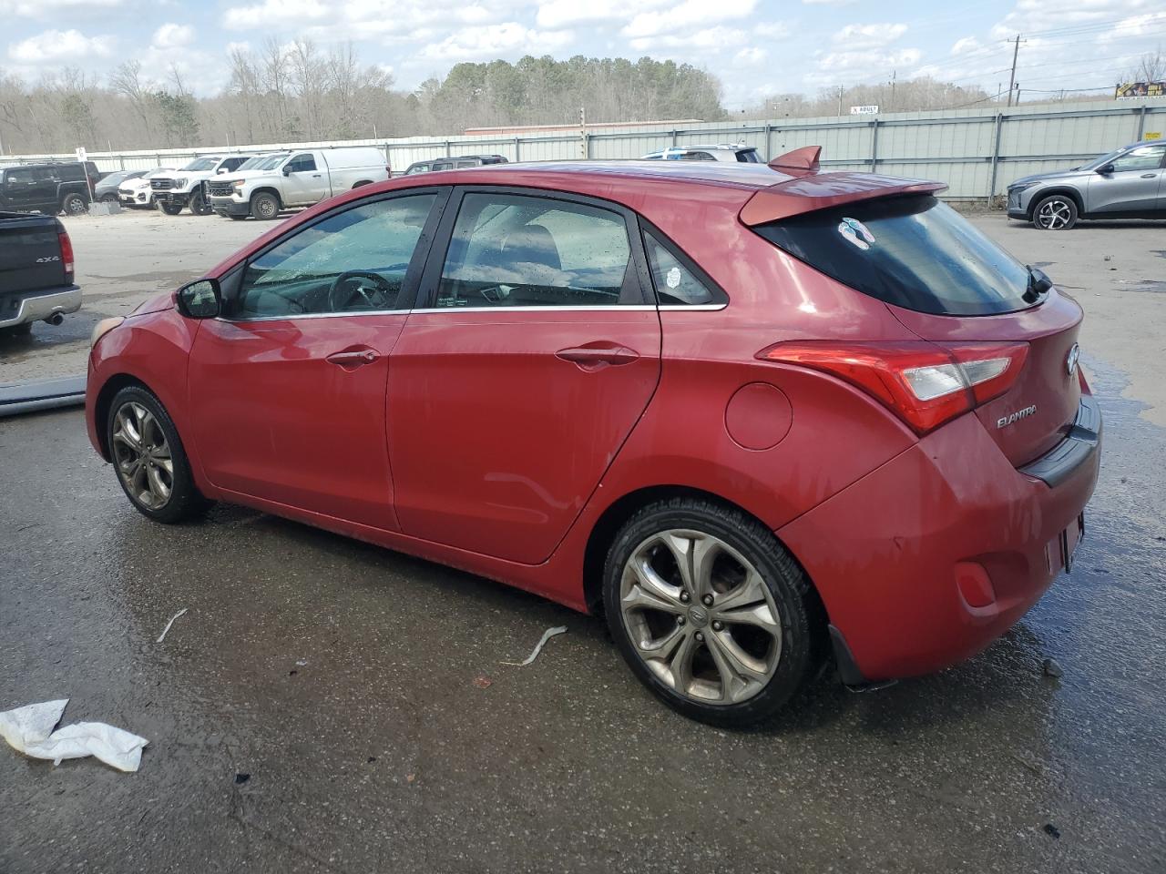2014 Hyundai Elantra - Image 2