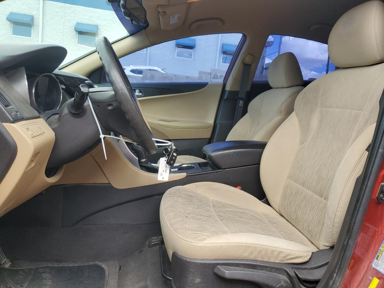 2013 Hyundai Sonata - Image 7