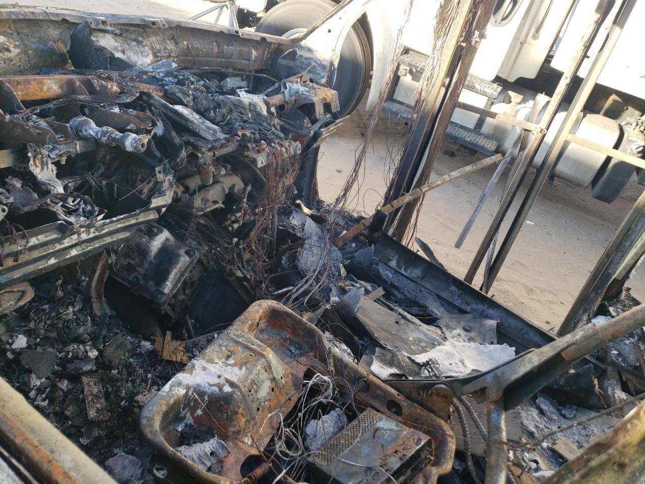 1998 Ford Econoline Commercial VIN: 1FDXE40S4WHA22033 Lot: 49981515