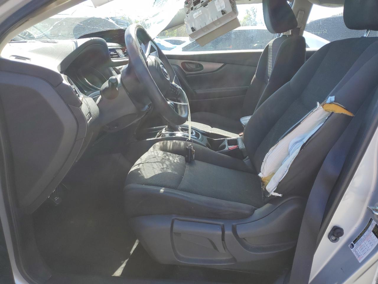JN1BJ1CP4JW180377 NISSAN ROGUE 2018