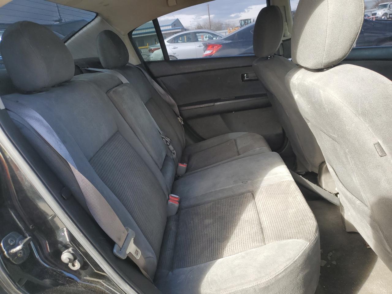2012 Nissan Sentra - Image 10