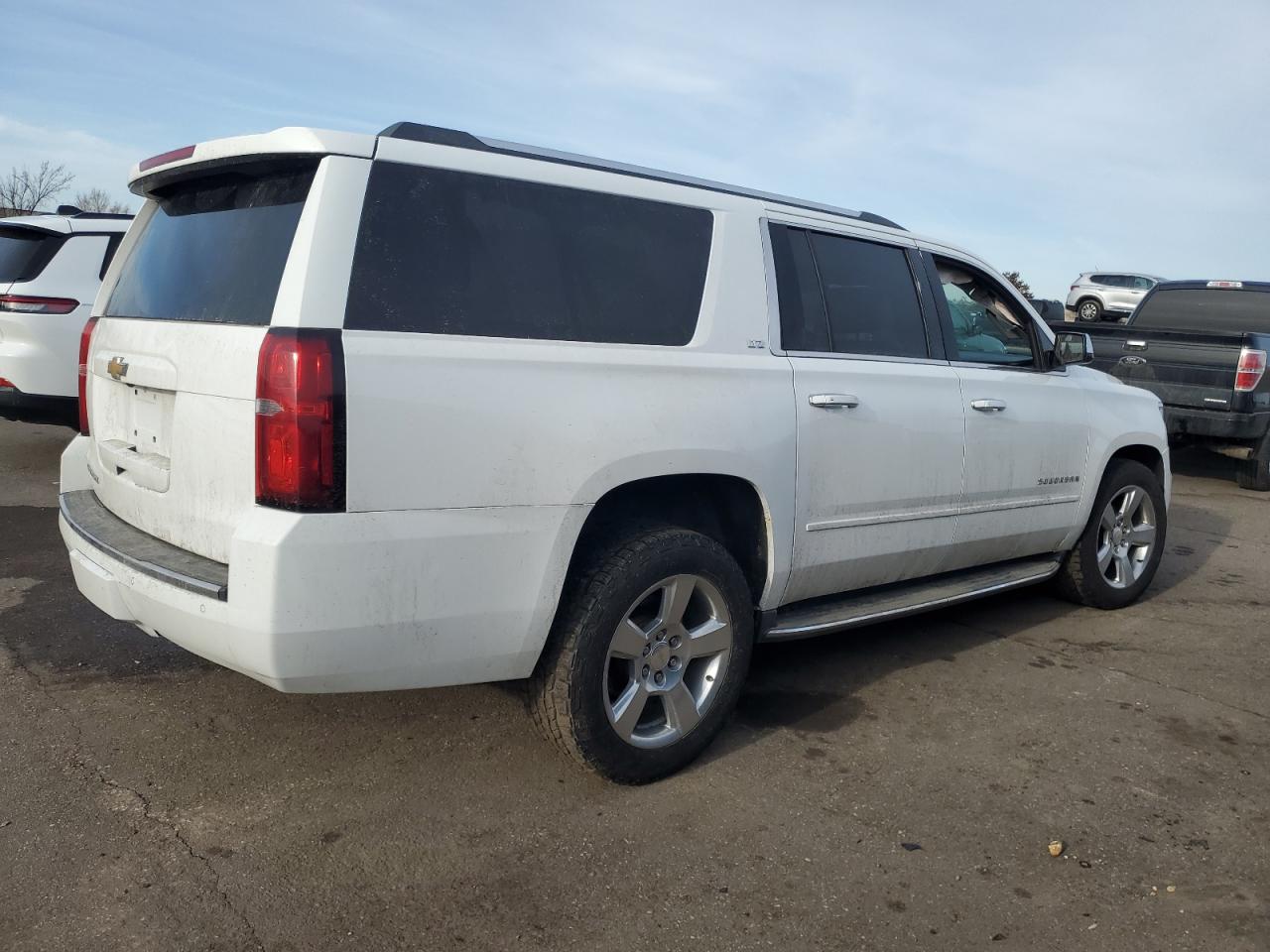 2015 Chevrolet Suburban - Image 3