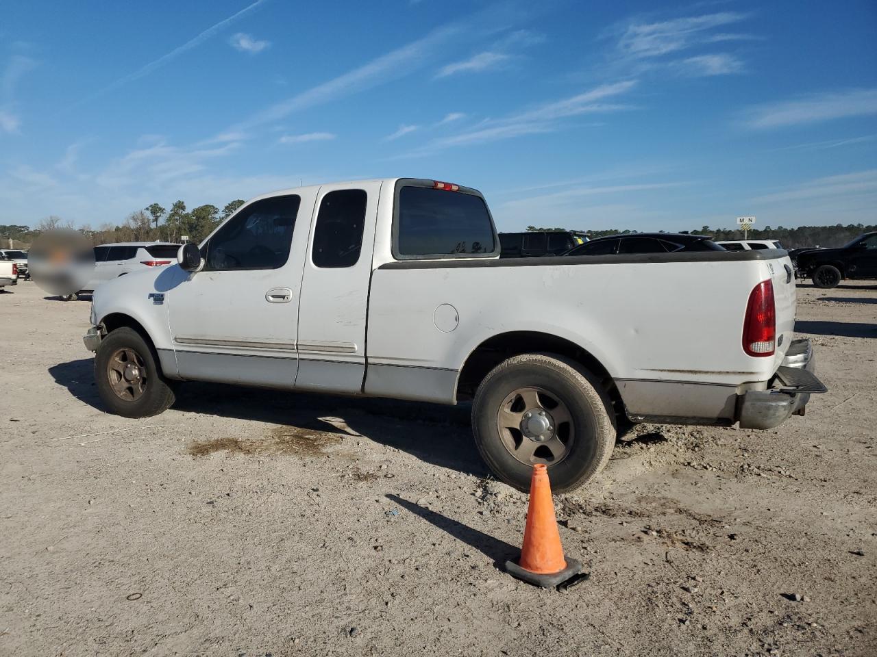 2002 Ford F-150 - Image 2