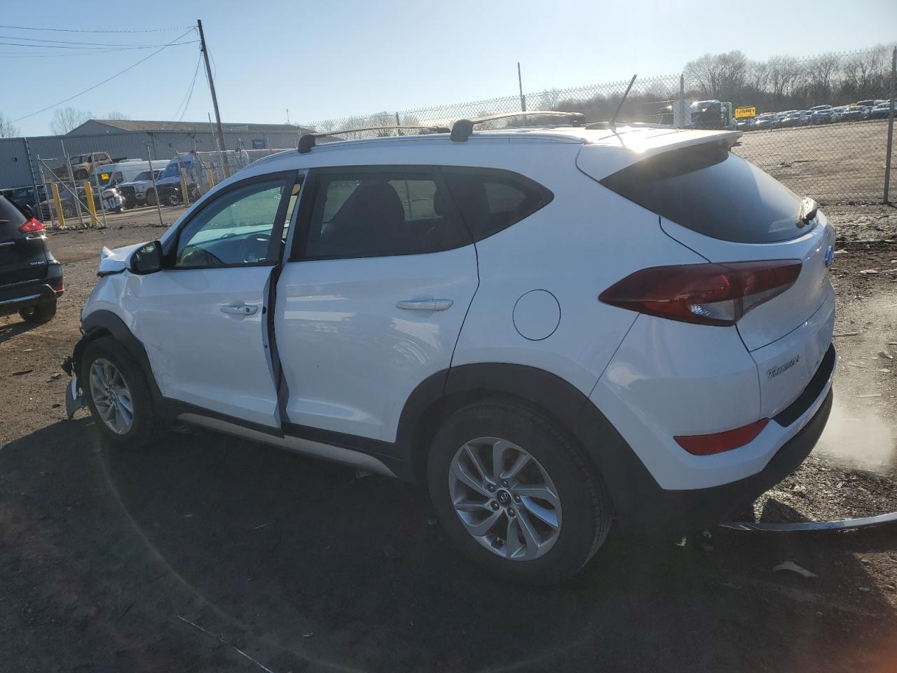 2017 Hyundai Tucson - Image 2