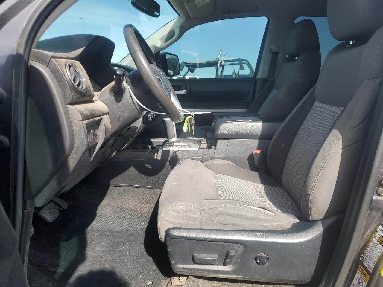 2015 Toyota Tundra - Image 7