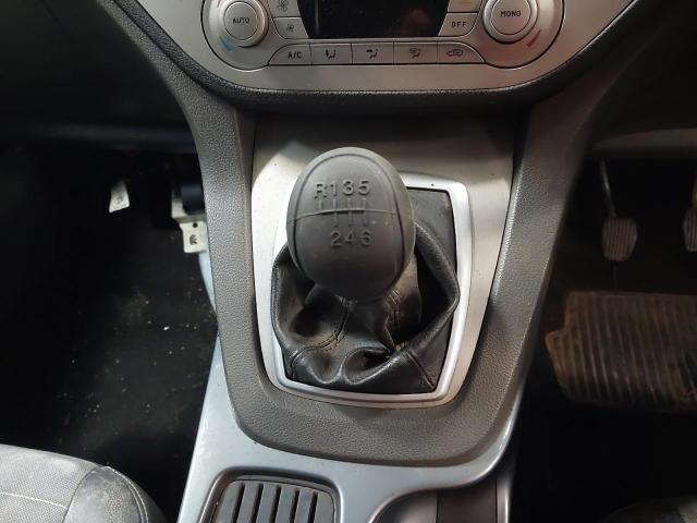 2009 FORD KUGA TITAN