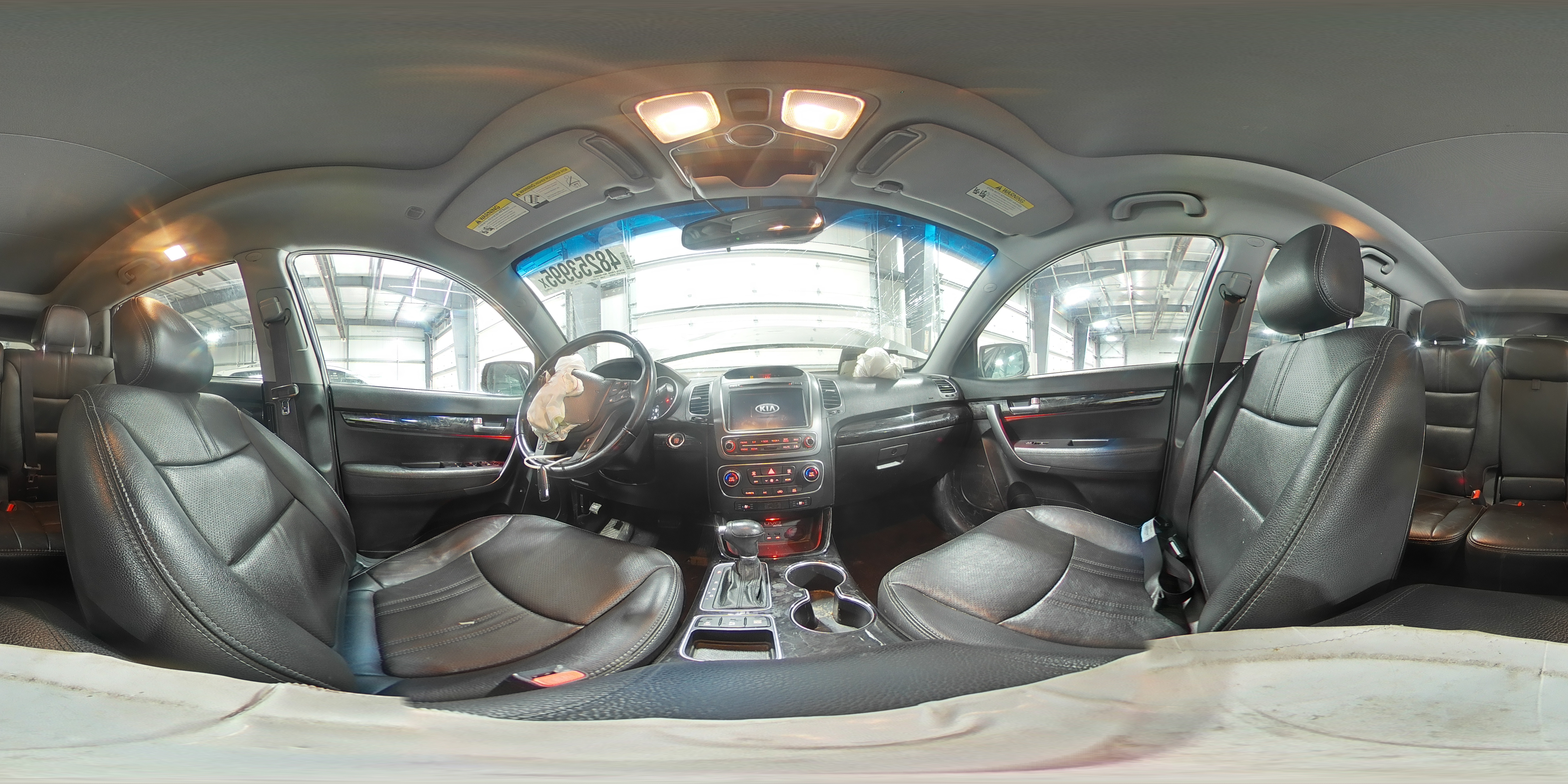 2014 Kia Sorento - Image 16