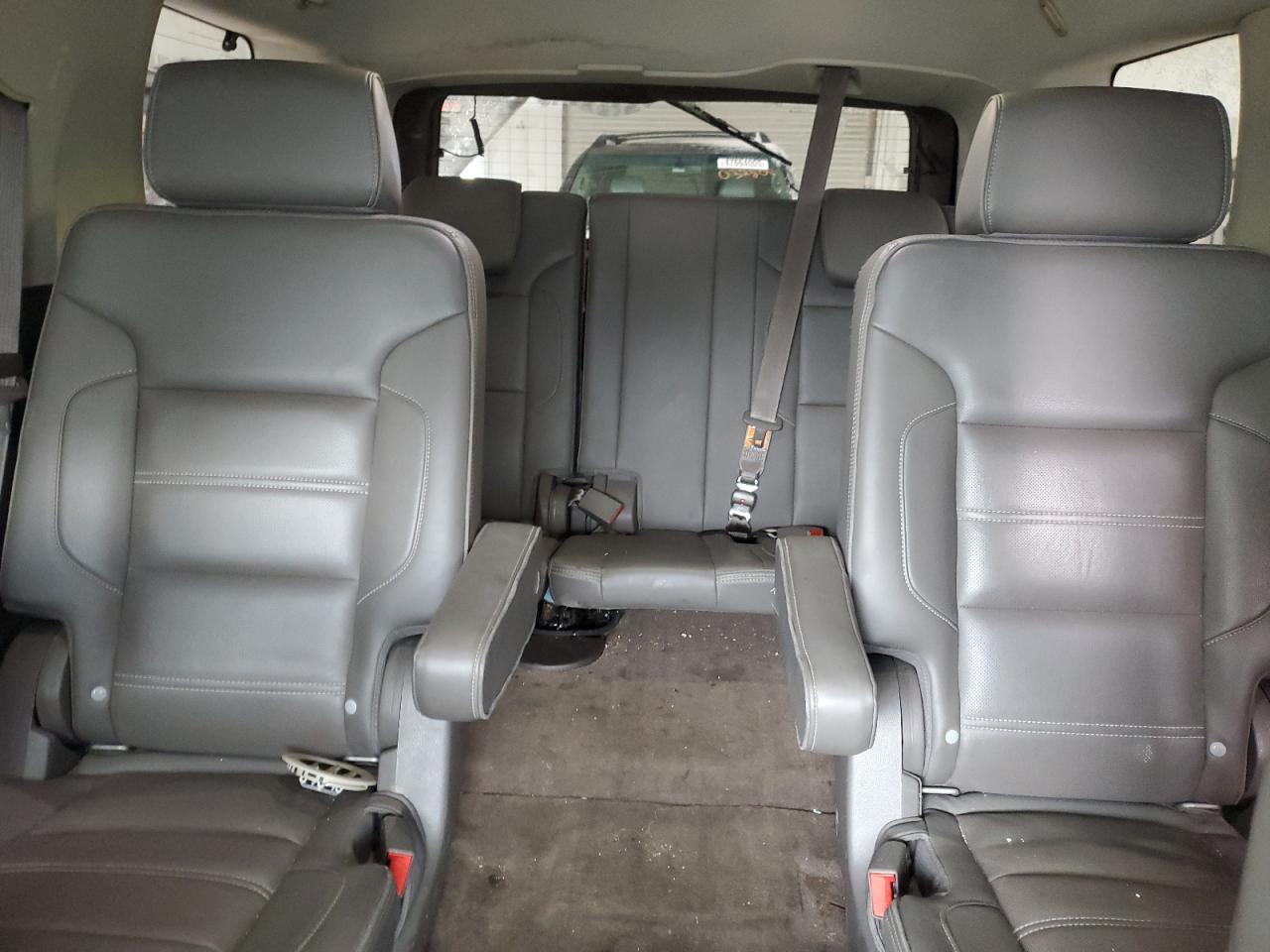 2015 GMC Yukon - Image 10