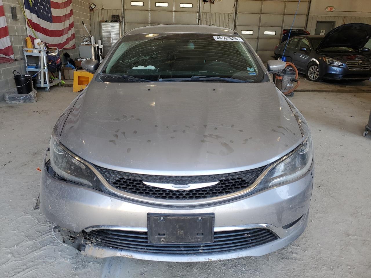 2016 Chrysler 200 - Image 5