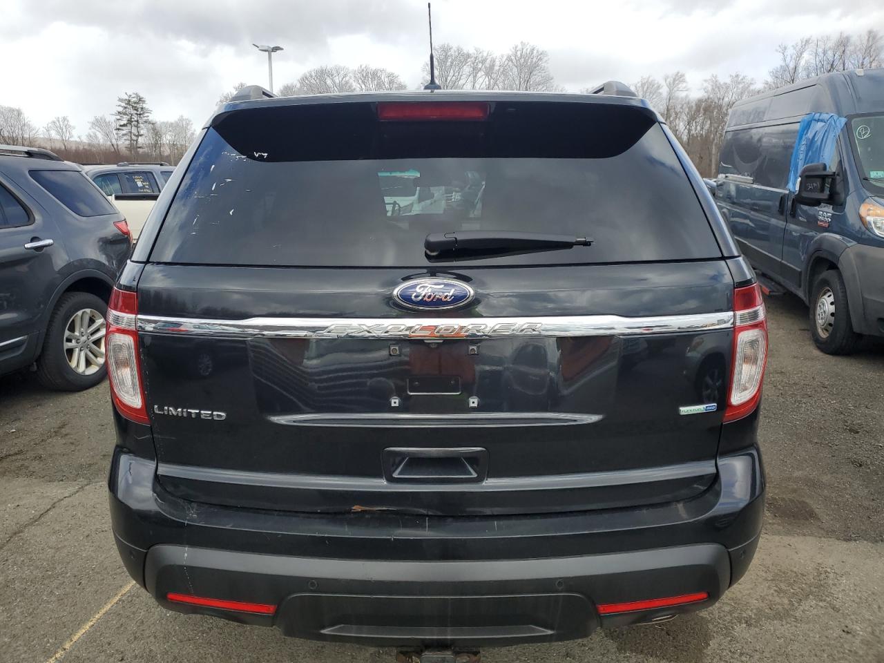 2013 Ford Explorer - Image 6