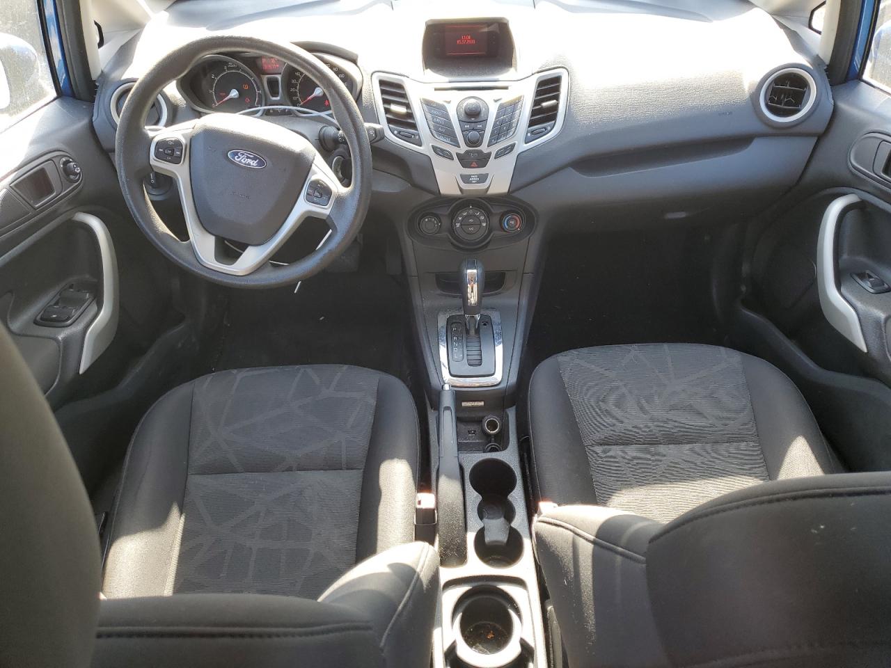 2011 Ford Fiesta - Image 8