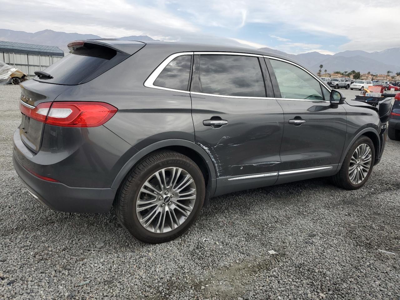2018 Lincoln MKX - Image 3