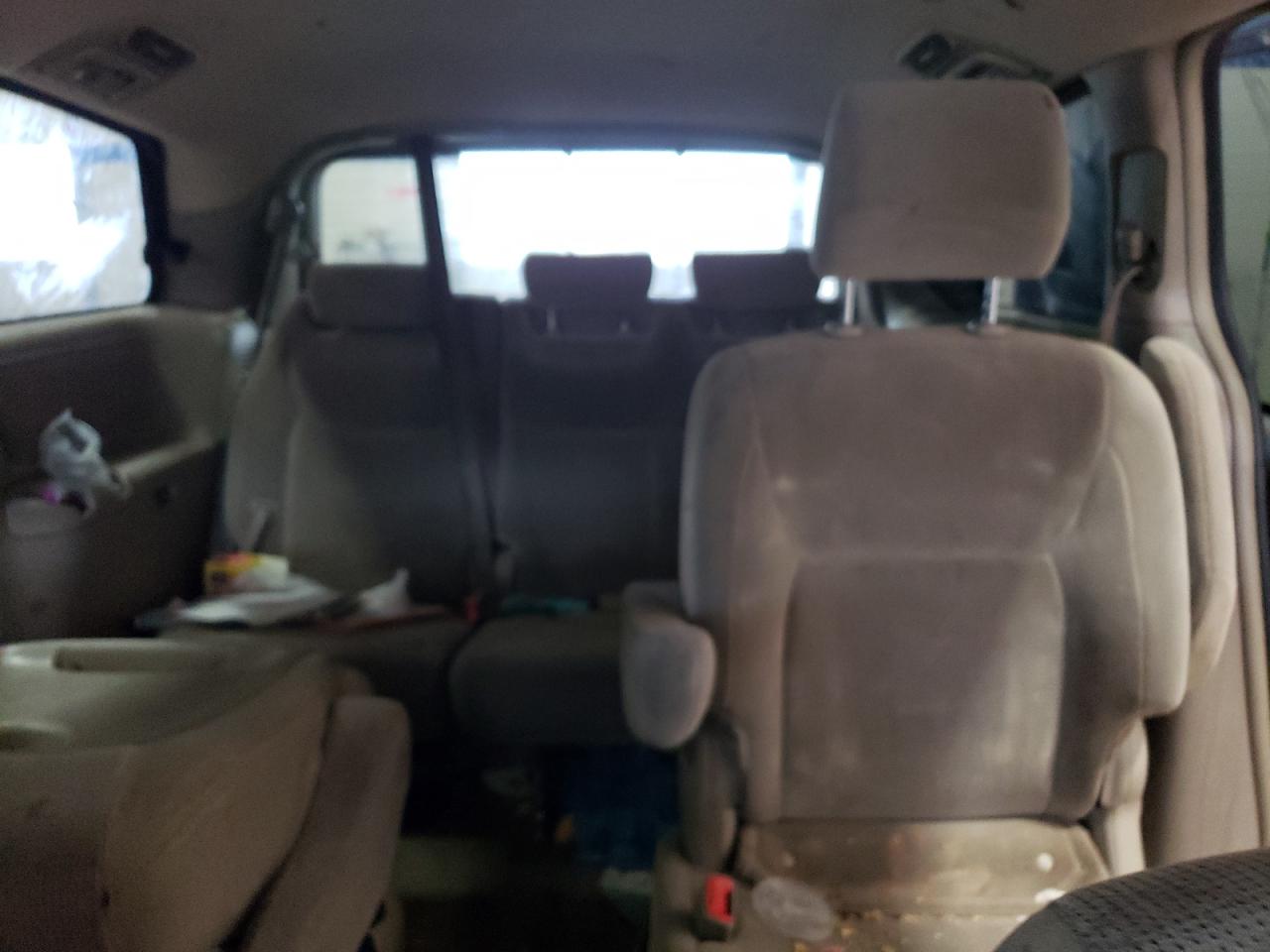 2005 Toyota Sienna - Image 10