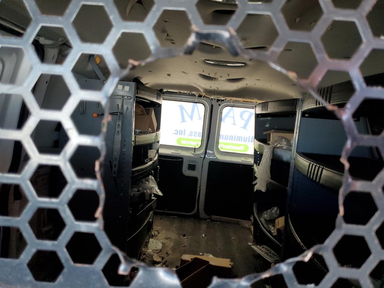 2006 Ford Econoline - Image 10
